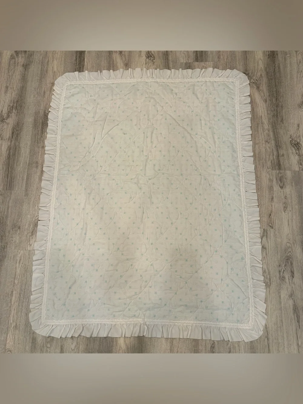 Vintage Lamb Baby Blanket Quilted Pastel Nursery Ruffle Trim 33” x 44”